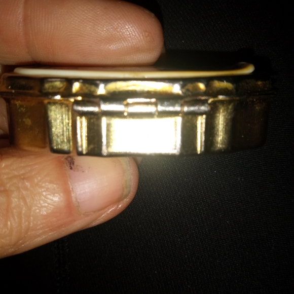 Vintage Ladies Cigarette Holder Pocket Ashtray Old Jewelry Metal Tin - Picture 7 of 9